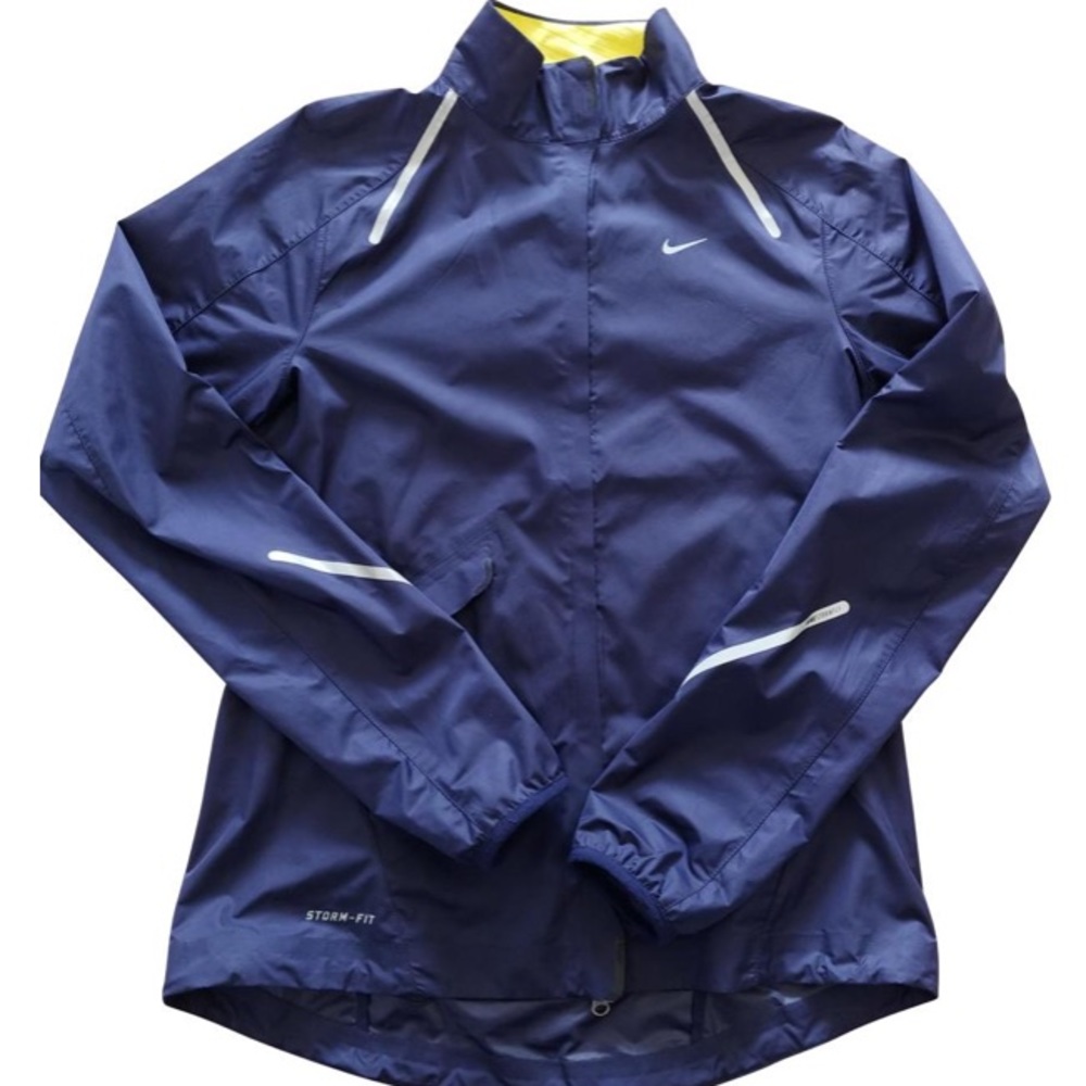 NWOT Nike Storm Fit lightweight windbreaker